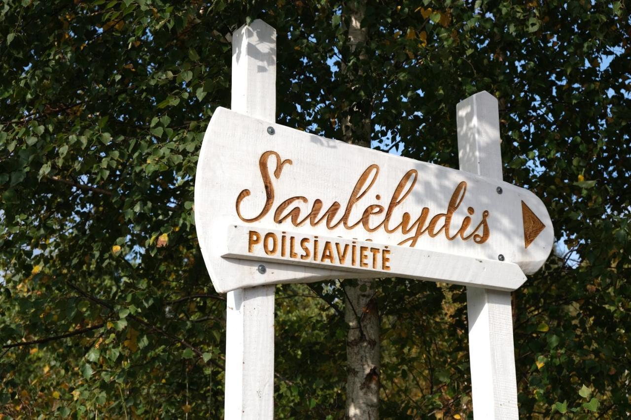 Saulelydis Villa Древерна Екстериор снимка